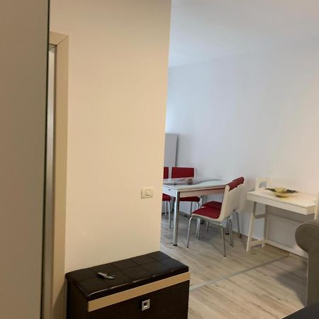 Apartament Cu 2 Camere Oradea Ngoại thất bức ảnh